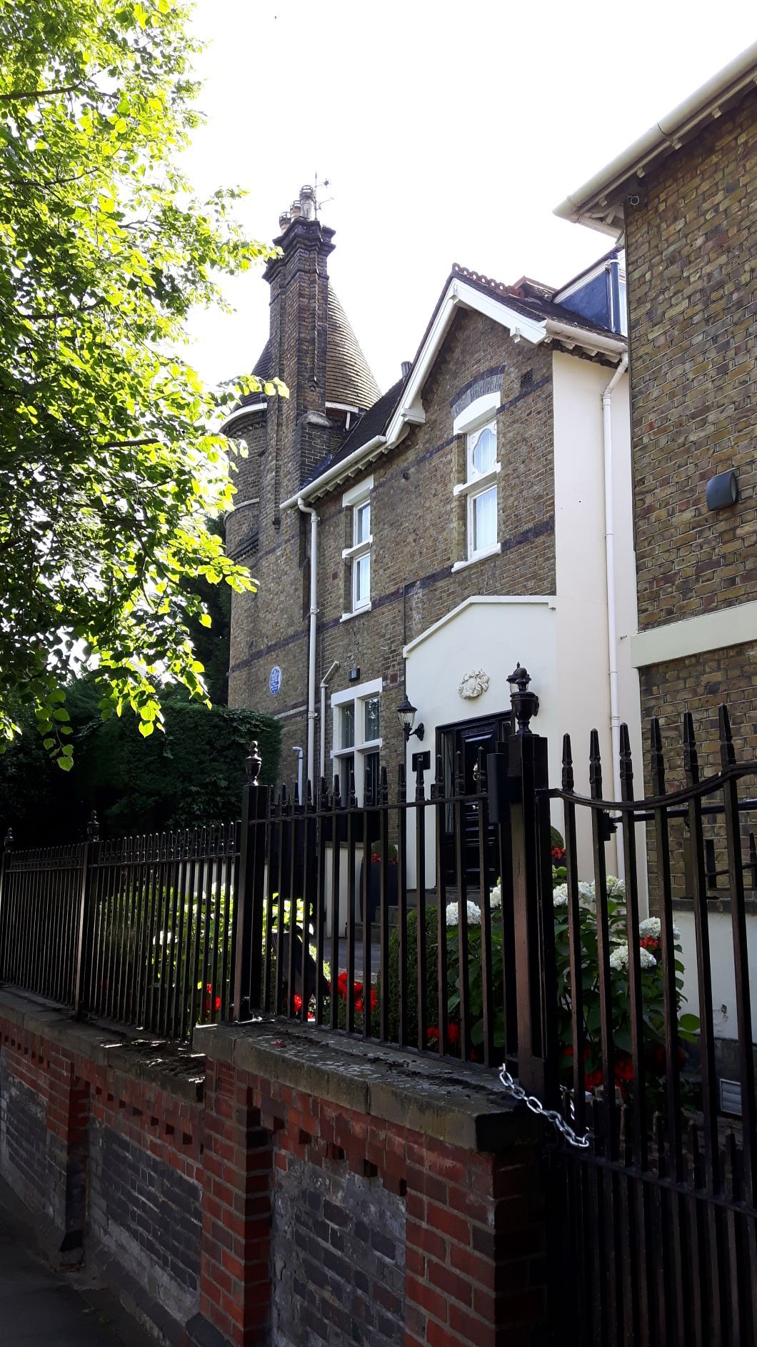 Harold Gillies' home, London, England (1).jpg